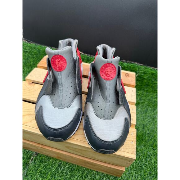 Nike Huarache - Grey/Red- Size 6Y - Picture 6 of 11